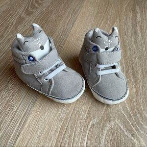 Baby shoes size 0-6 months